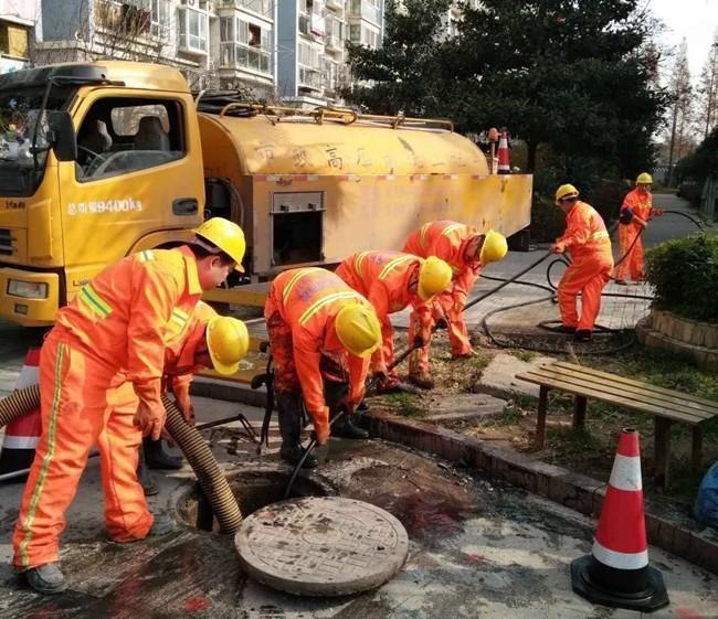 萨嘎市政管道清淤