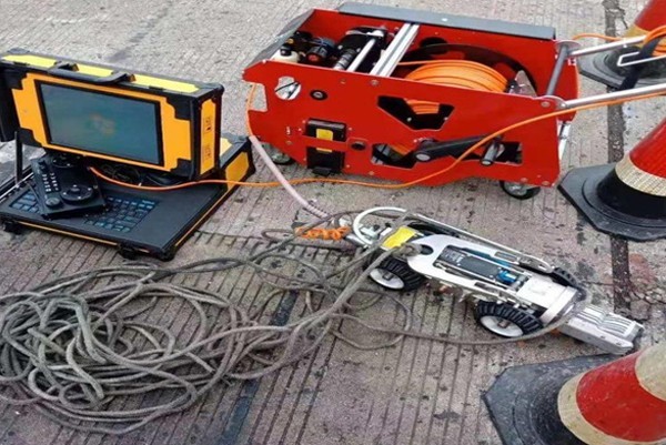 萨嘎CCTV管道检测机器人